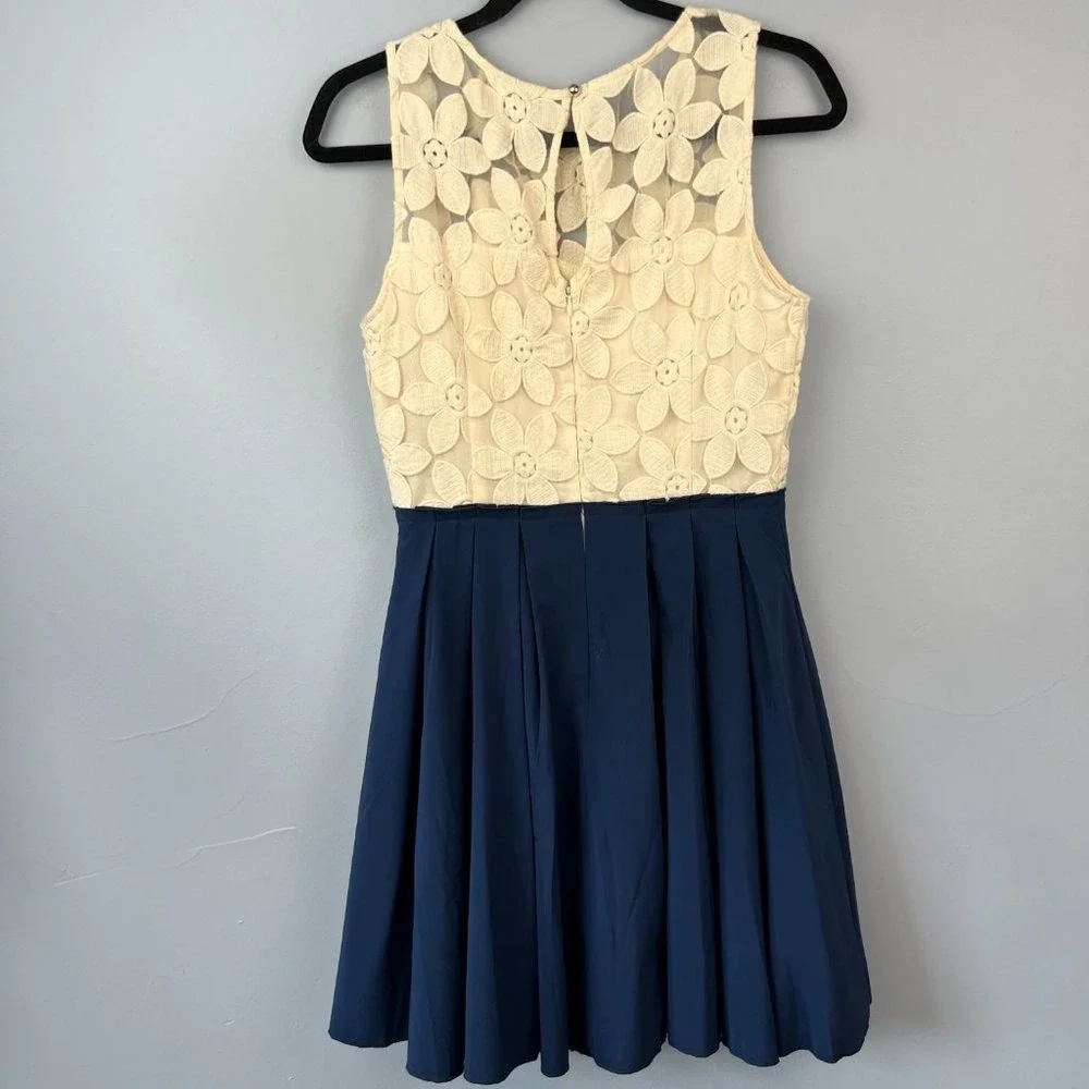 Altar'd State Lucille Dress White Lace Bodice Navy Flair‎ Skirt Size M Wedding
